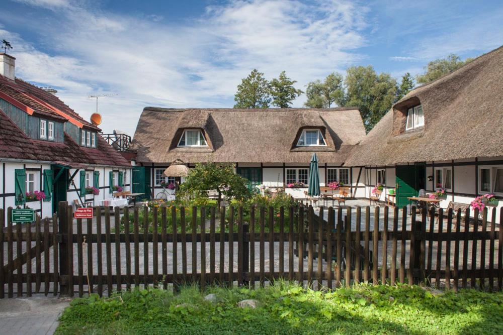 Zimmer Im Bauernhaus 2 Min Vom Strand Sarbinowo Exterior foto